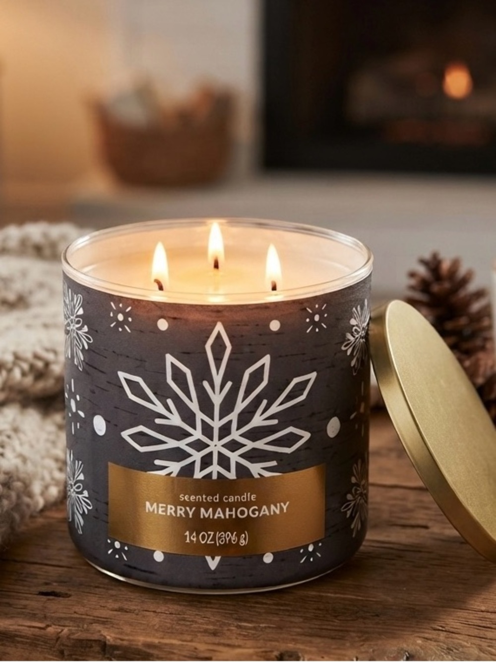 NWT Merry Mahogany Scented Candle Home Decor Holiday Snowflake Glass Jar Lid